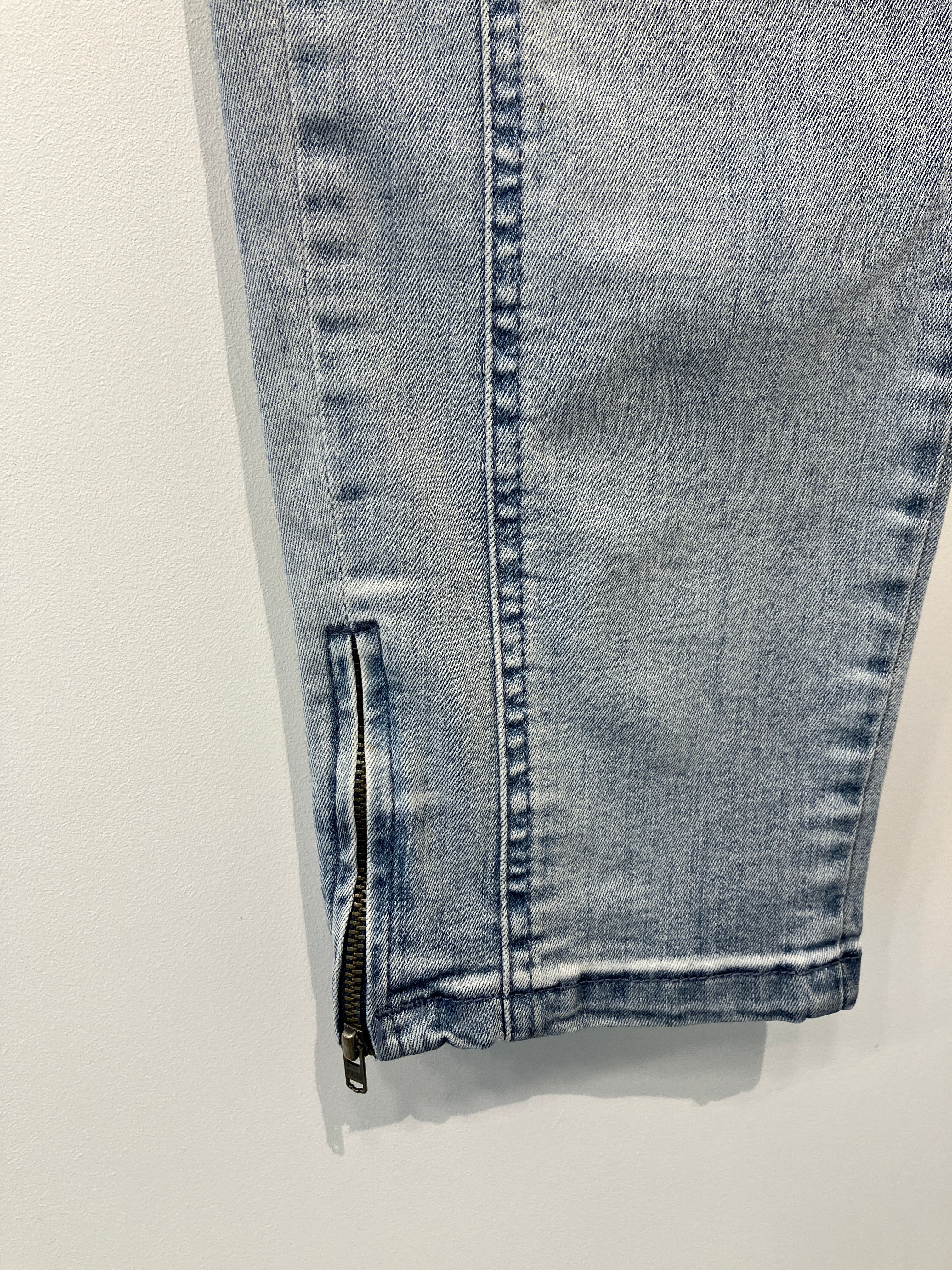 Jeans By Bessie Jeans